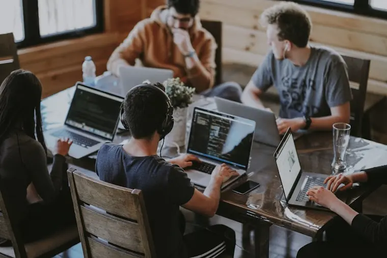 Market Latch digital growth strategist team helping small businesses grow online